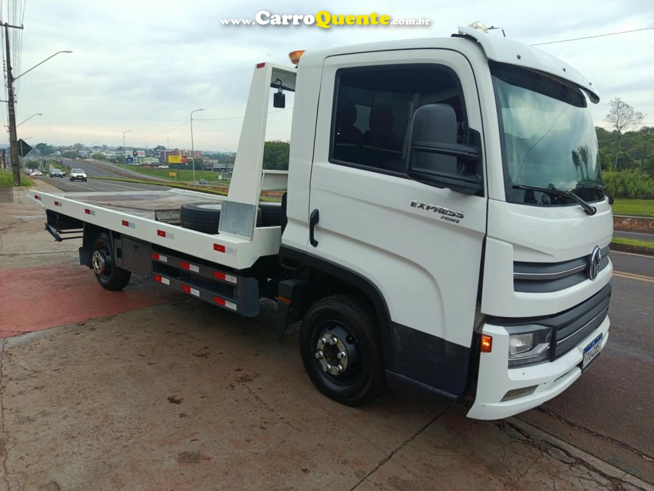 VOLKSWAGEN   VWEXPRESS DRC 4X2   BRANCO 2019 2.8 DIESEL - Loja