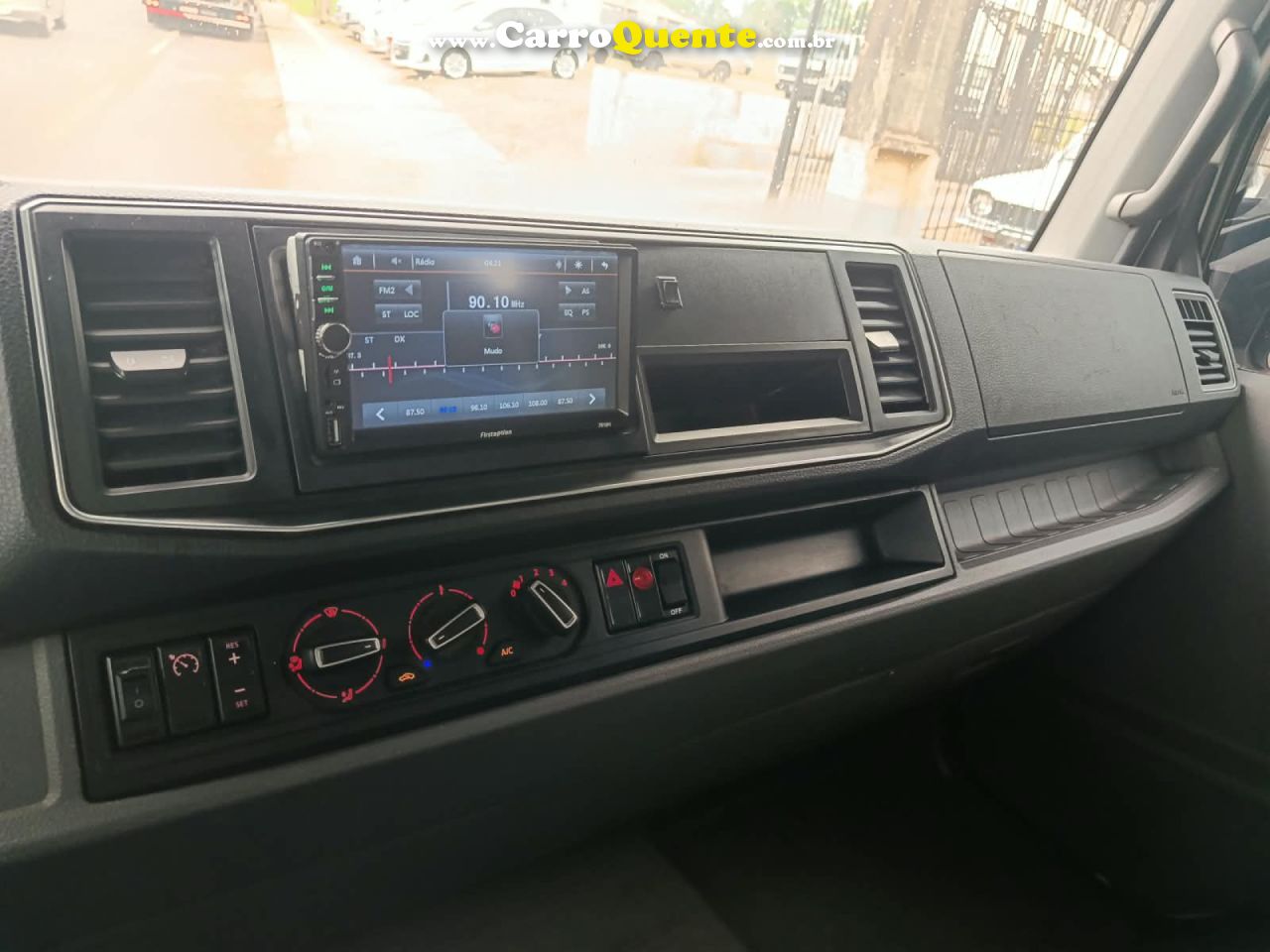 VOLKSWAGEN   VWEXPRESS DRC 4X2   BRANCO 2019 2.8 DIESEL - Loja