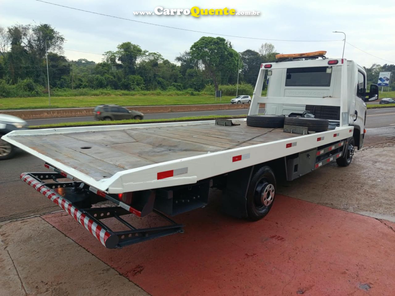 VOLKSWAGEN   VWEXPRESS DRC 4X2   BRANCO 2019 2.8 DIESEL - Loja
