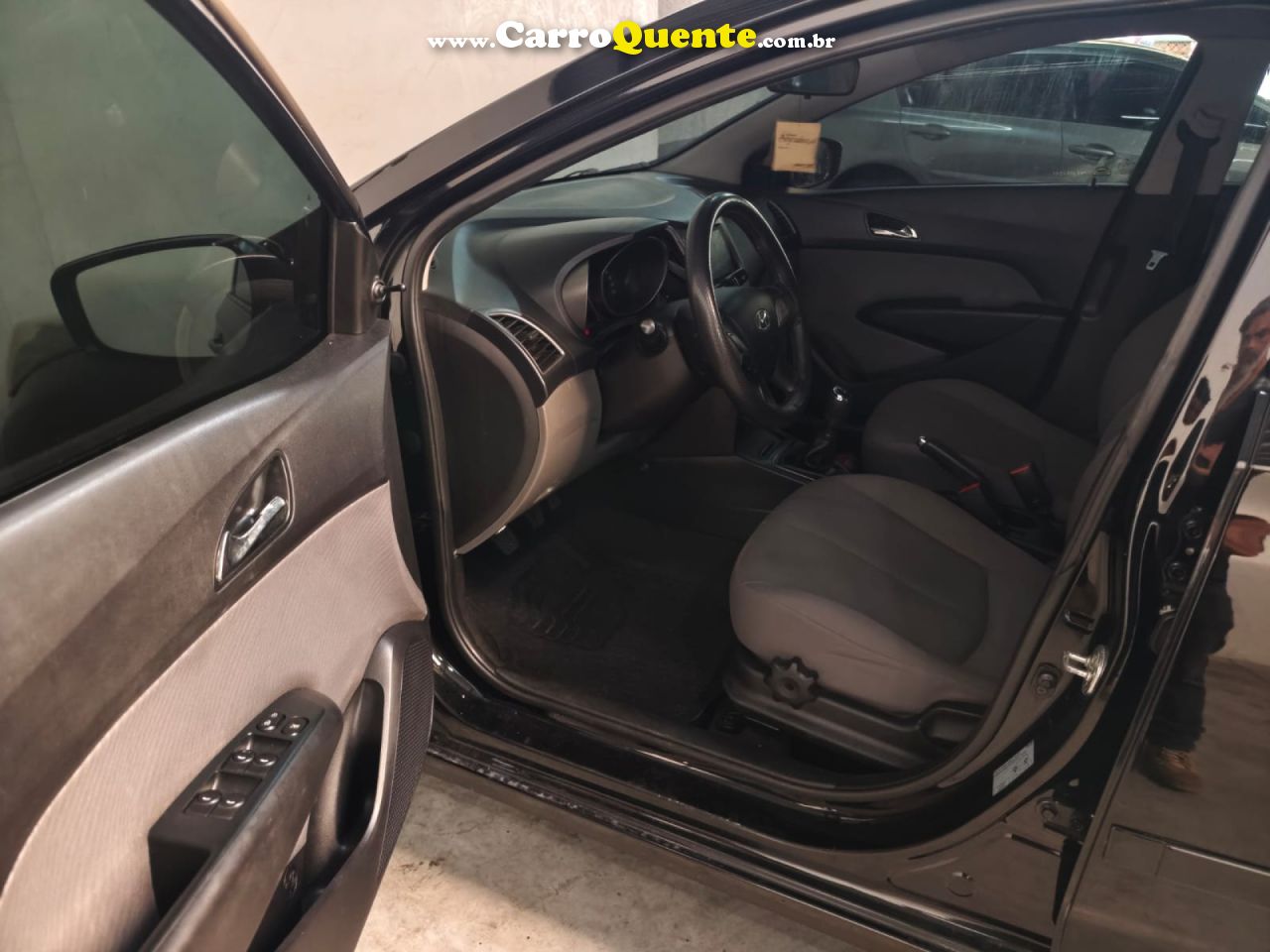 HYUNDAI   HB20S C.STYLEC.PLUS1.6 FLEX 16V  4P   PRETO 2015 1.6 FLEX - Loja
