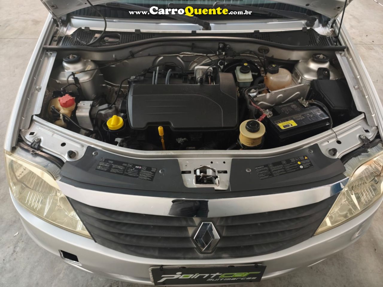 RENAULT   LOGAN AUTHENTIQUE HI-FLEX 1.0 16V 4P   PRATA 2011 1.0 GASOLINA - Loja
