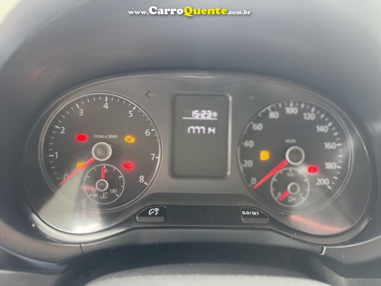 VOLKSWAGEN   FOX 1.0 MI TOTAL FLEX 8V 3P   VERMELHO 2010 1.0 FLEX - Loja