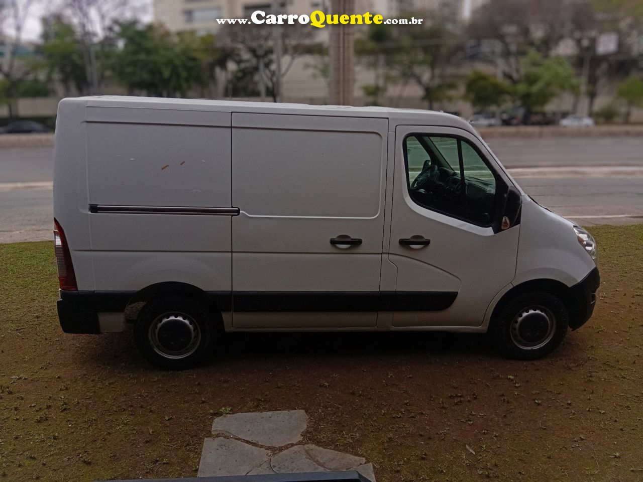 RENAULT   MASTER 2.3 DCI FURGÃO 16V DIESEL   BRANCO 2017 2.3 DIESEL - Loja