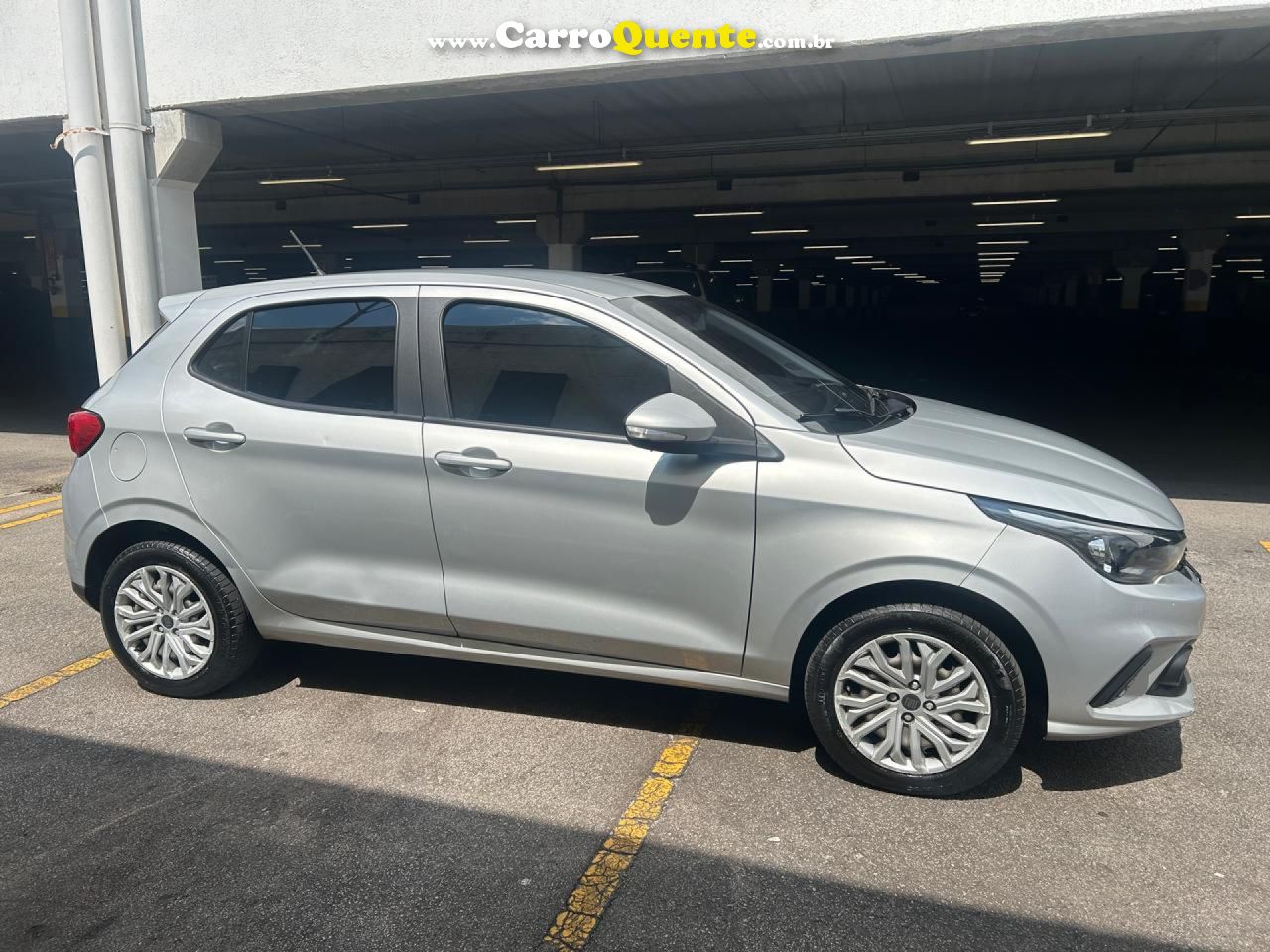 FIAT   ARGO DRIVE 1.0 6V FLEX   PRATA 2022 1.0 FLEX - Loja