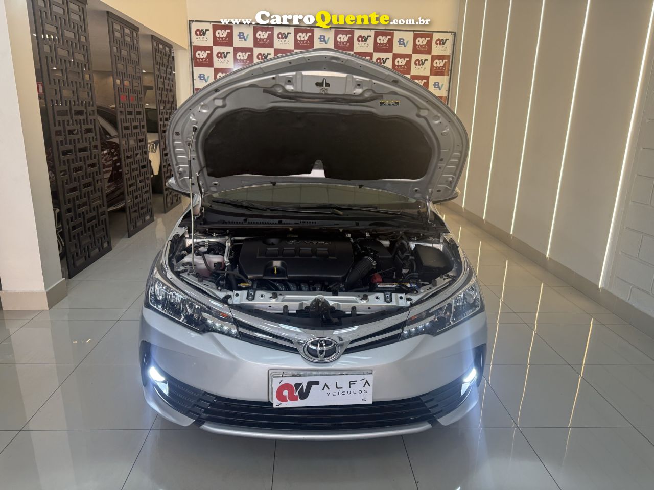 TOYOTA   COROLLA XEI 2.0 FLEX 16V AUT.   PRATA 2018 2.0 FLEX - Loja