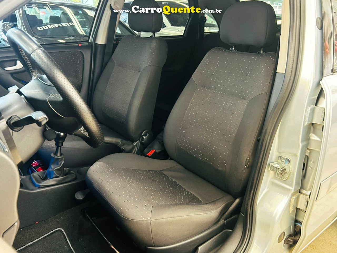 CHEVROLET   CORSA SED. PREMIUM 1.4 8V ECONOFLEX 4P   PRATA 2011 1.4 GASOLINA - Loja