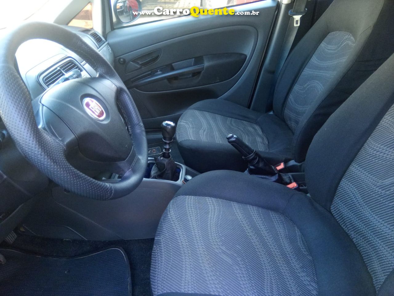 FIAT   PUNTO  ELX 1.4 FIRE FLEX 8V 5P   PRATA 2010 1.4 FLEX - Loja