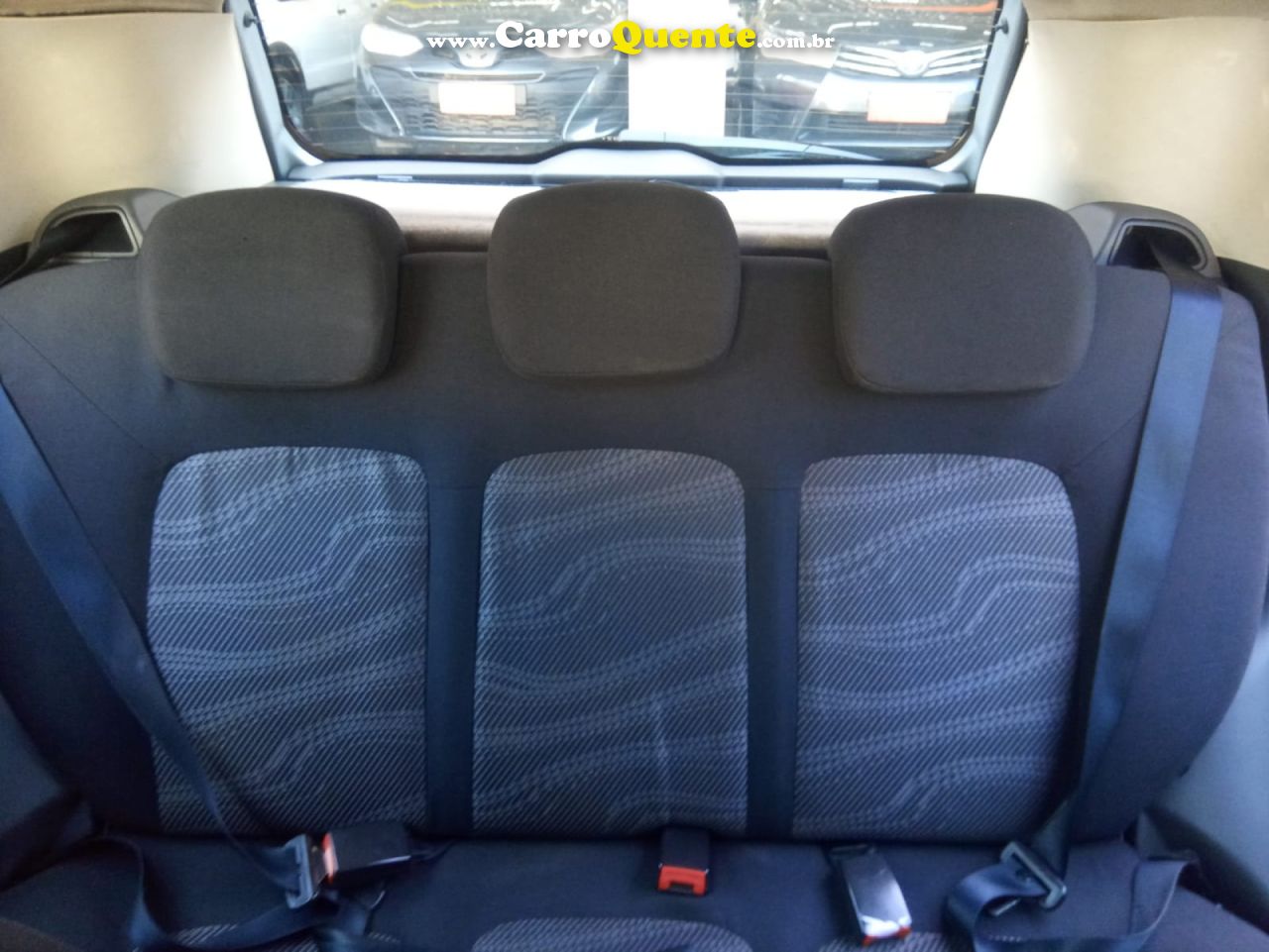 FIAT   PUNTO  ELX 1.4 FIRE FLEX 8V 5P   PRATA 2010 1.4 FLEX - Loja