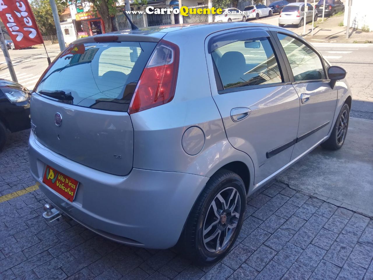 FIAT   PUNTO  ELX 1.4 FIRE FLEX 8V 5P   PRATA 2010 1.4 FLEX - Loja