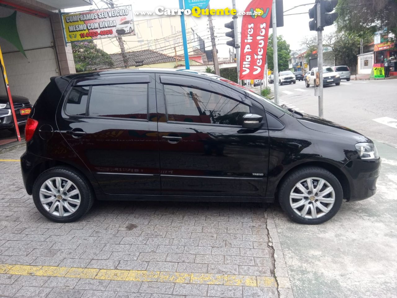 VOLKSWAGEN   FOX PLUS 1.0MI 1.0MI TOTAL FLEX 8V 4P   PRETO 2010 1.0 FLEX - Loja