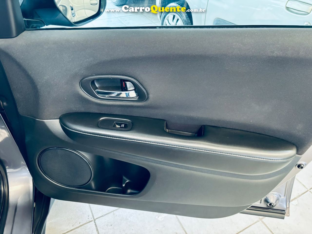 HONDA   HR-V EX 1.8 FLEXONE 16V 5P AUT.   CINZA 2016 1.8 FLEX - Loja