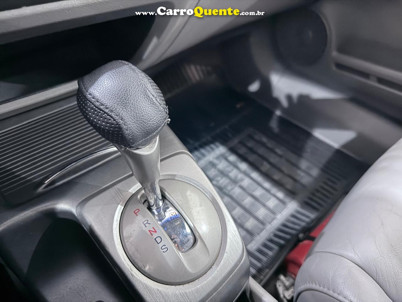 HONDA CIVIC 1.8 EXS 16V 2008 - Loja