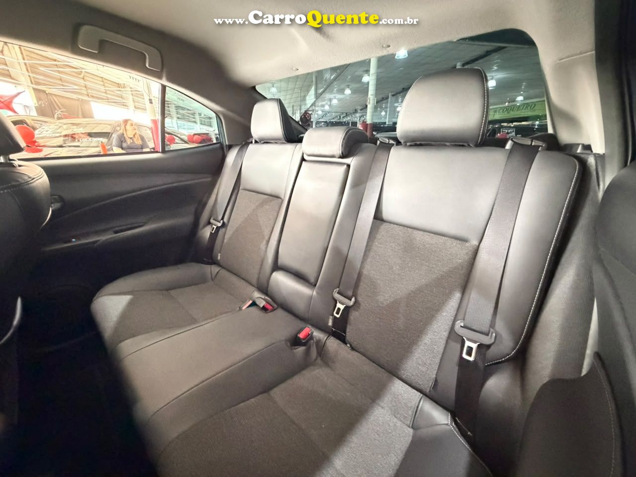 TOYOTA YARIS 1.5 16V SEDAN XS CONNECT MULTIDRIVE 2023 - Loja