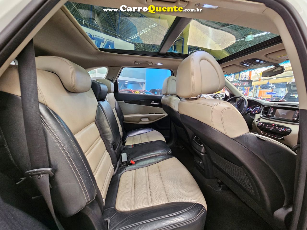 KIA SORENTO 3.3 EX V6 7 LUGARES * C/ Teto Solar * 2018 - Loja