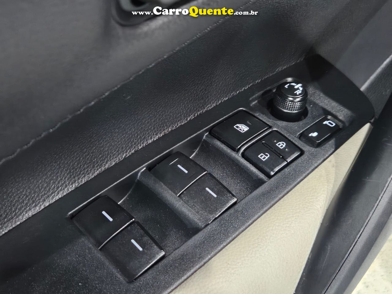 TOYOTA COROLLA 2.0 VVT GLI AUTOMÁTICO * C/ 13.400 KM Apenas * 2025 - Loja