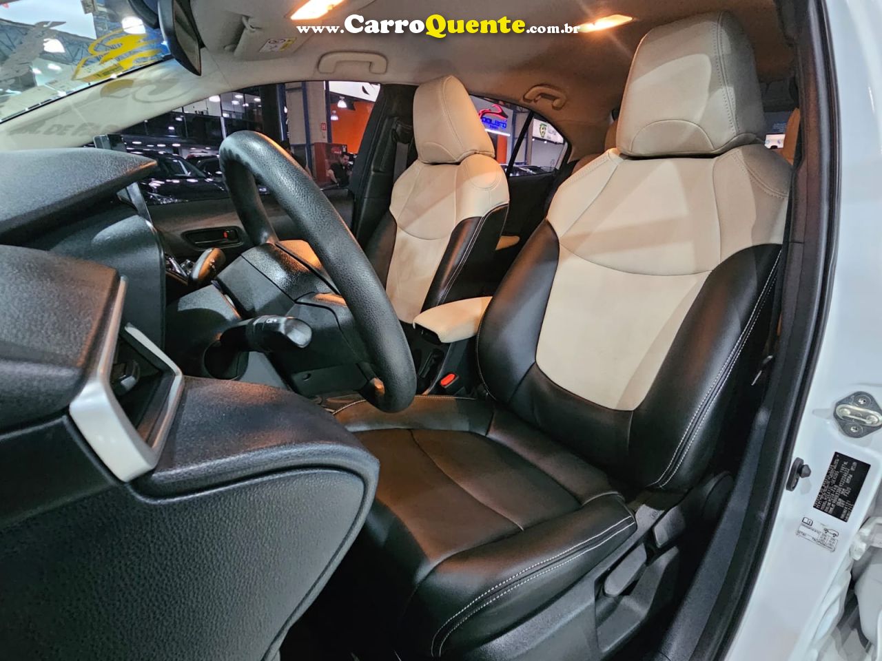 TOYOTA COROLLA 2.0 VVT GLI AUTOMÁTICO * C/ 13.400 KM Apenas * 2025 - Loja
