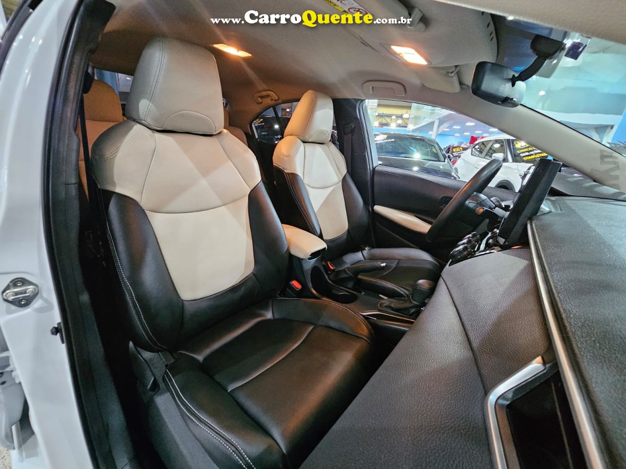 TOYOTA COROLLA 2.0 VVT GLI AUTOMÁTICO * C/ 13.400 KM Apenas * 2025 - Loja