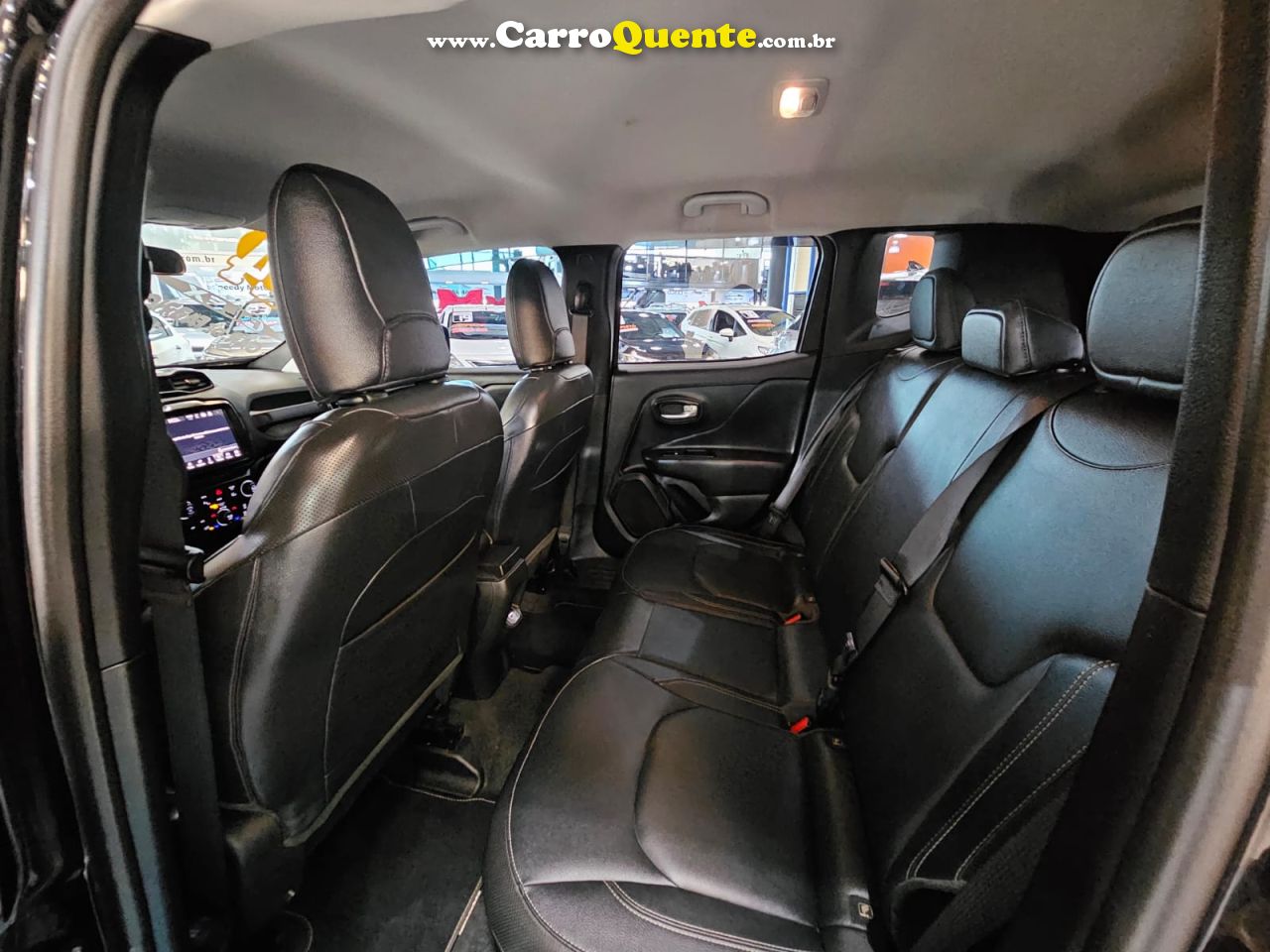 JEEP RENEGADE 1.3 TURBO LONGITUDE * GARANTIA DE FÁBRICA * 2024 - Loja