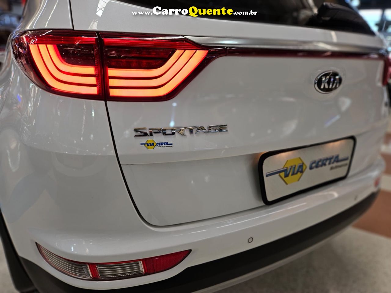 KIA SPORTAGE 2.0 EX FLEX * C/ TETO SOLAR * 2018 - Loja
