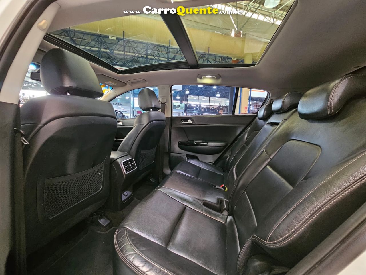 KIA SPORTAGE 2.0 EX FLEX * C/ TETO SOLAR * 2018 - Loja