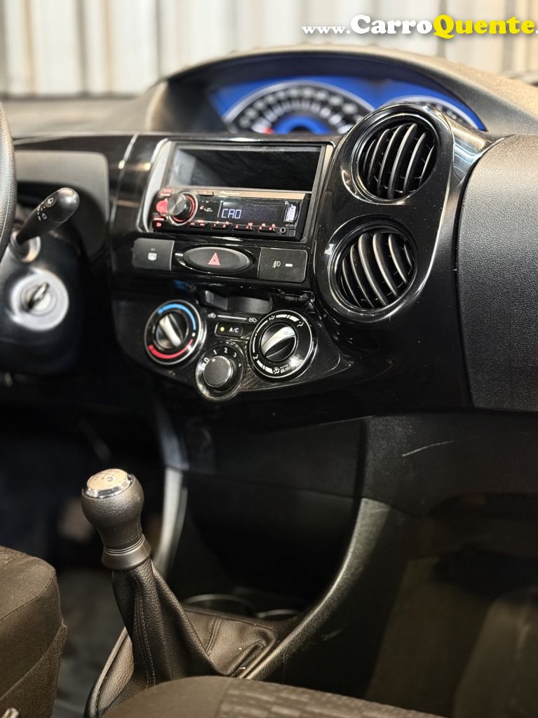 TOYOTA   ETIOS X 1.3 FLEX 16V 5P MEC.   CINZA 2015 1.3 FLEX - Loja