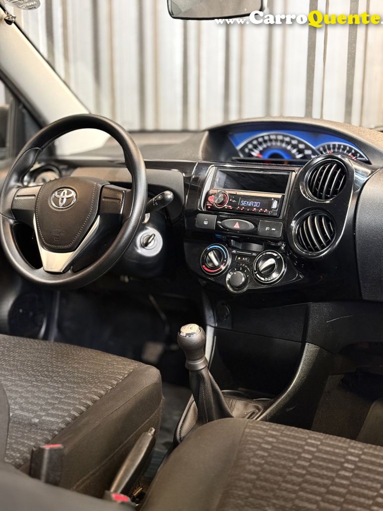 TOYOTA   ETIOS X 1.3 FLEX 16V 5P MEC.   CINZA 2015 1.3 FLEX - Loja