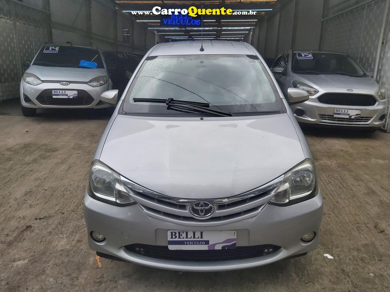 TOYOTA   ETIOS XLS 1.5 FLEX 16V 5P MEC.   PRATA 2014 1.5 FLEX - Loja