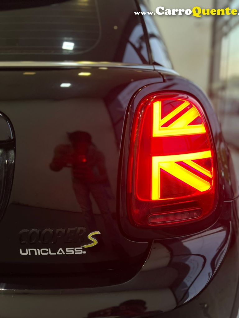 MINI   I MINI COOPER S ELECTRIC    PRETO 2022 **** ELÉTRICO - Loja