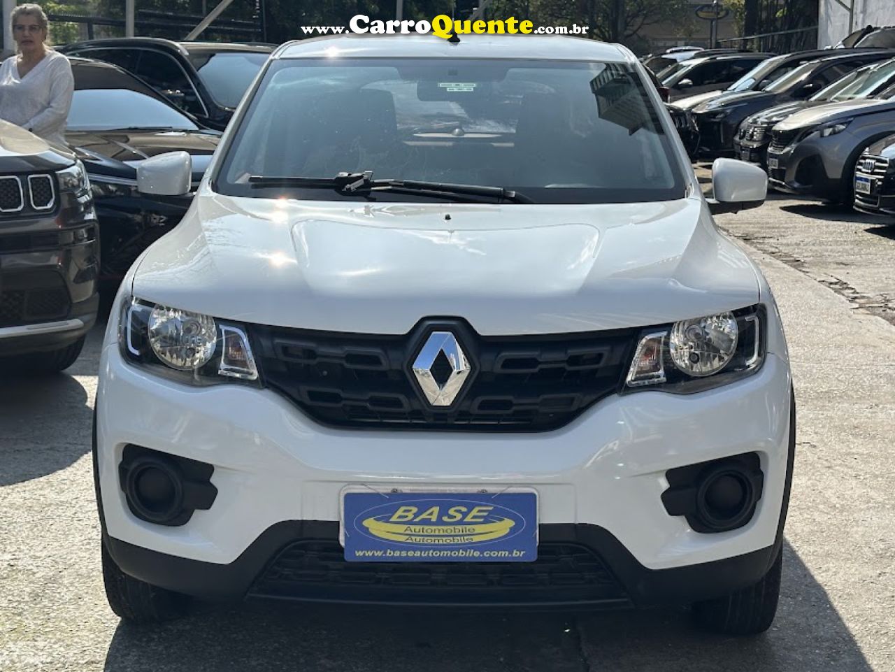 RENAULT   KWID ZEN 1.0 FLEX 12V 5P MEC.   BRANCO 2018 1.0 12V FLEX - Loja