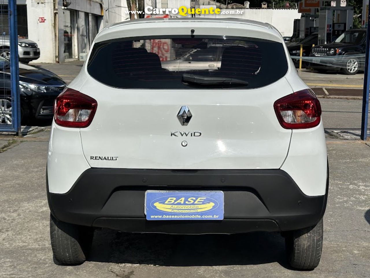 RENAULT   KWID ZEN 1.0 FLEX 12V 5P MEC.   BRANCO 2018 1.0 12V FLEX - Loja