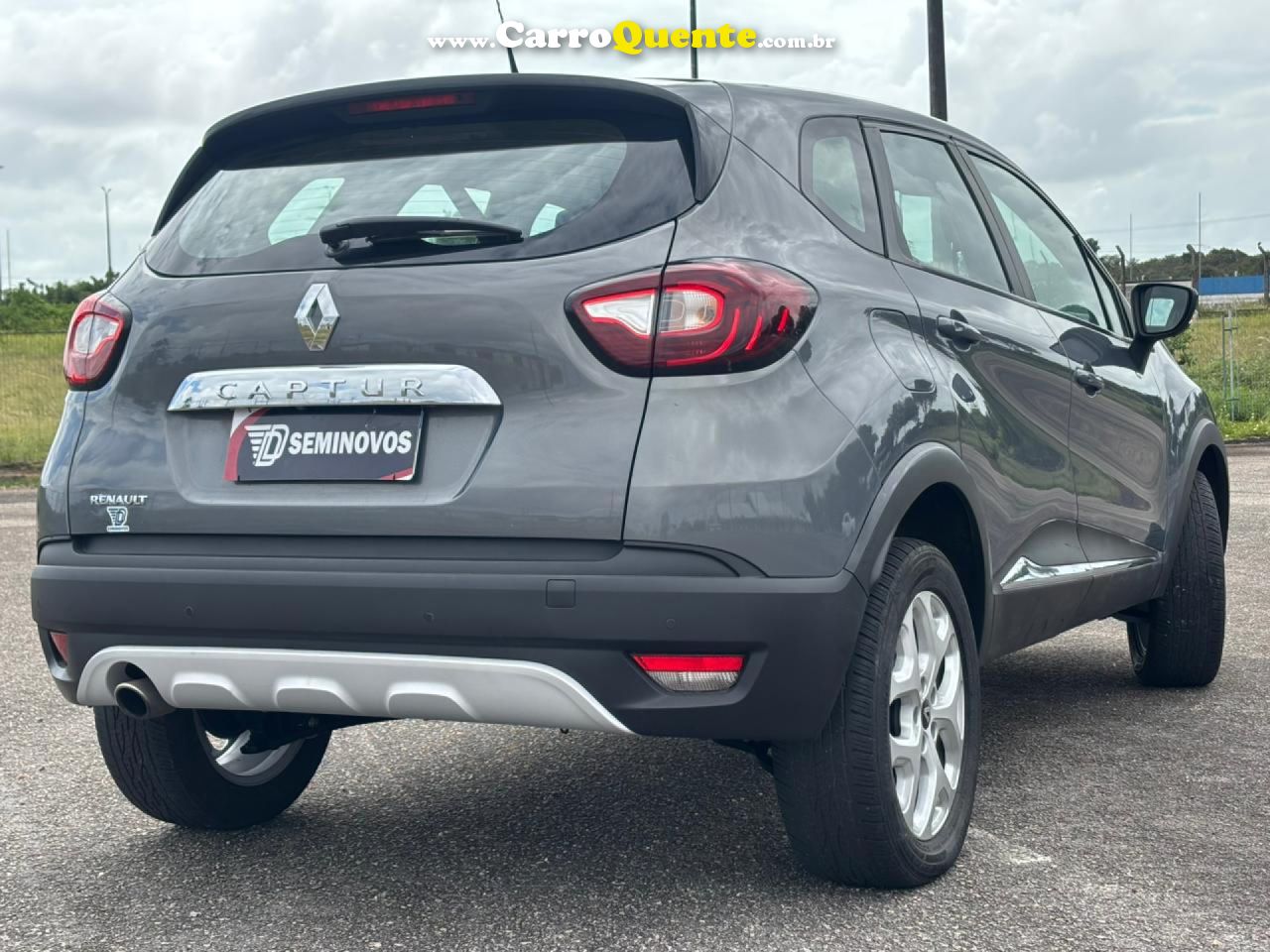 RENAULT   CAPTUR ZEN 1.6 16V FLEX 5P MEC.   CINZA 2018 1.6 FLEX - Loja