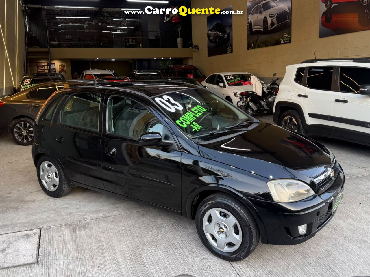 CHEVROLET   CORSA HATCHBACK 1.0 MPFI 8V 71CV 5P   PRETO 2003 1.0 GASOLINA - Loja