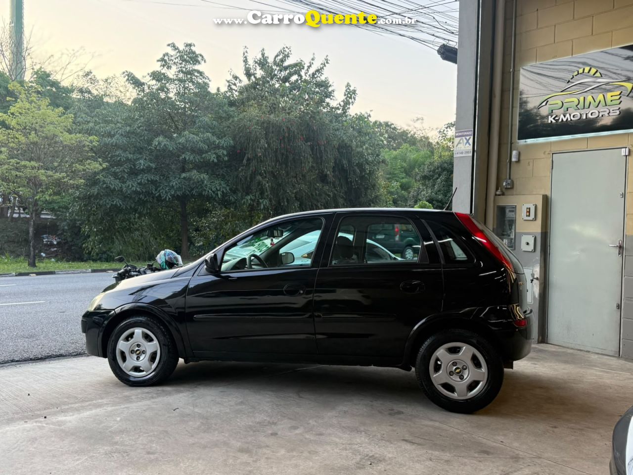 CHEVROLET   CORSA HATCHBACK 1.0 MPFI 8V 71CV 5P   PRETO 2003 1.0 GASOLINA - Loja