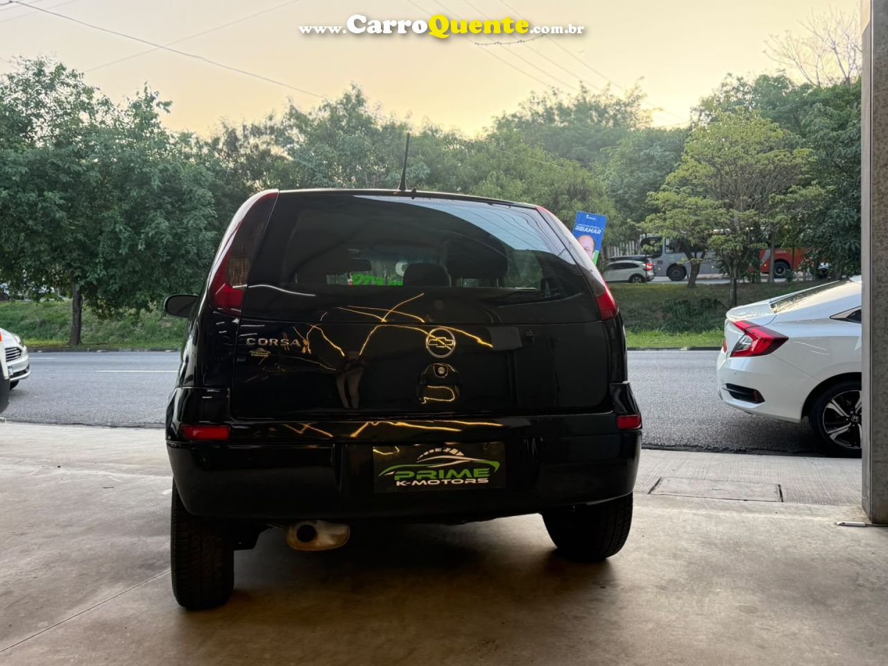 CHEVROLET   CORSA HATCHBACK 1.0 MPFI 8V 71CV 5P   PRETO 2003 1.0 GASOLINA - Loja