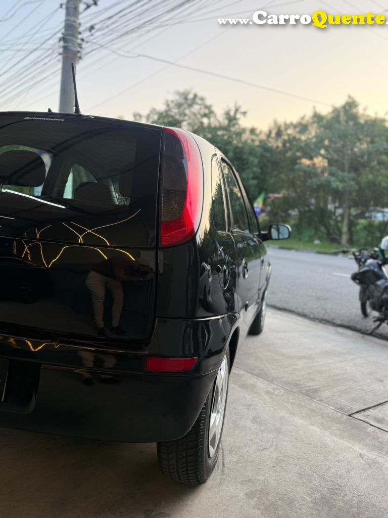 CHEVROLET   CORSA HATCHBACK 1.0 MPFI 8V 71CV 5P   PRETO 2003 1.0 GASOLINA - Loja