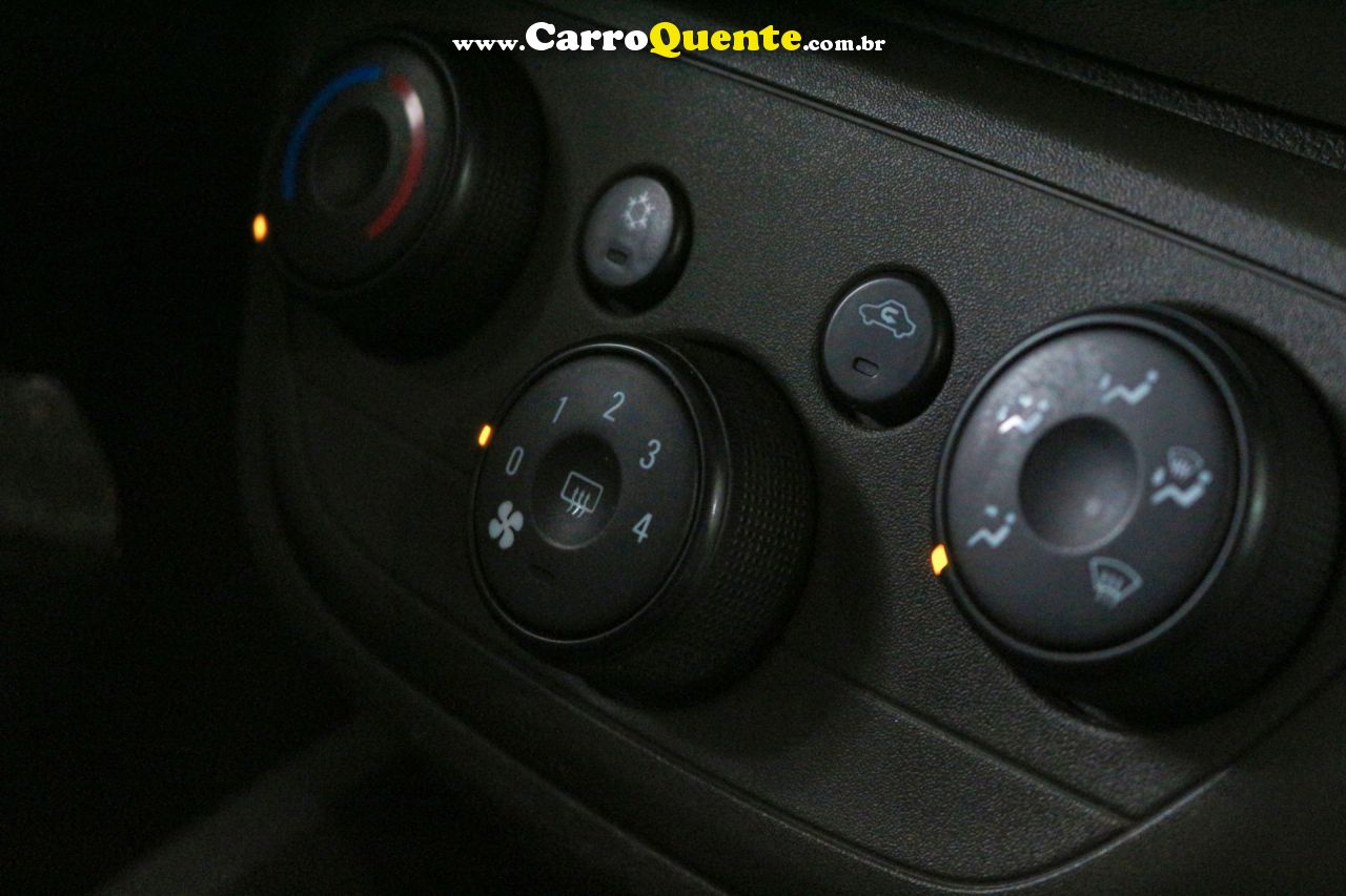 CHEVROLET   SPIN LT 1.8 8V ECONO.FLEX 5P AUT.   CINZA 2013 1.8 FLEX - Loja