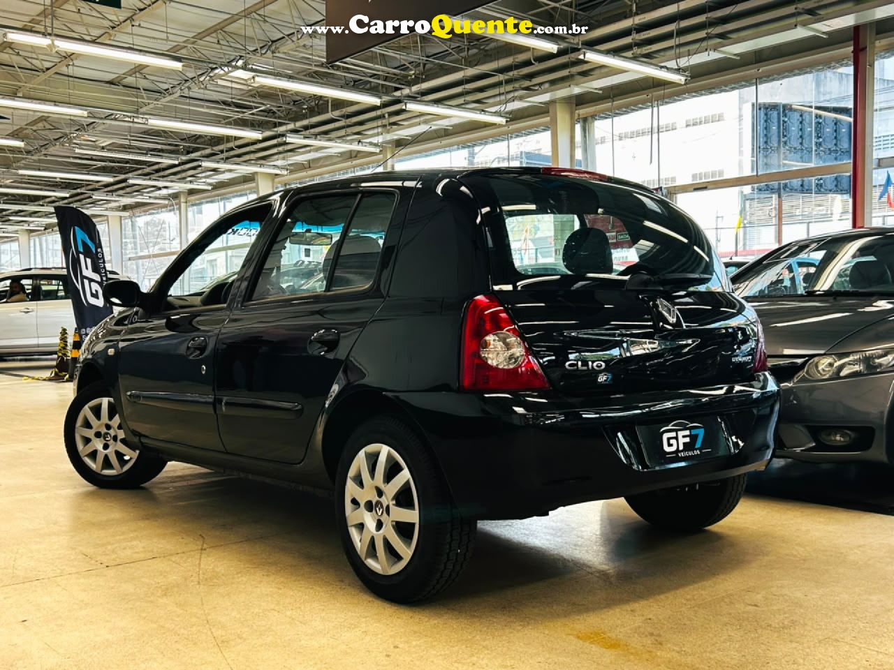 RENAULT   CLIO HI-FLEX 1.0 16V 5P   PRETO 2011 1.0 GASOLINA - Loja