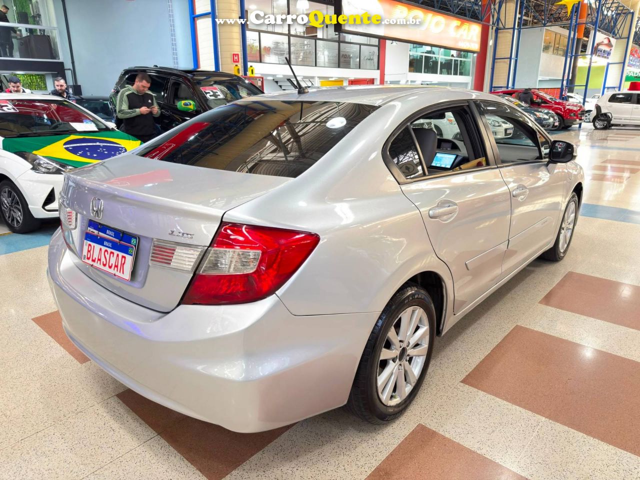 HONDA CIVIC 1.8 LXS 16V 2013 - Loja