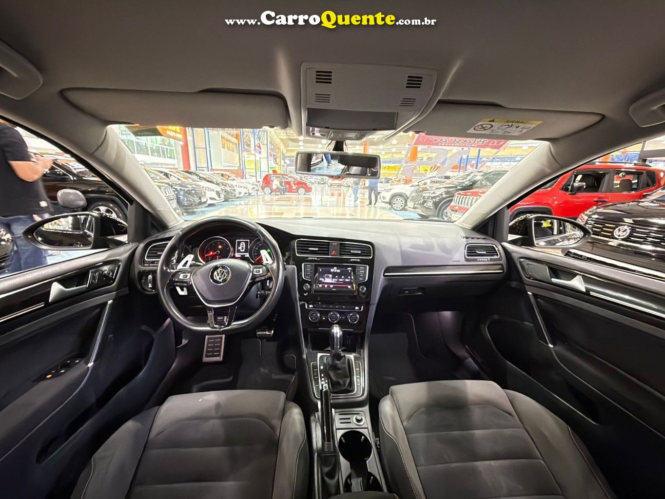 VOLKSWAGEN GOLF 2015 - Loja
