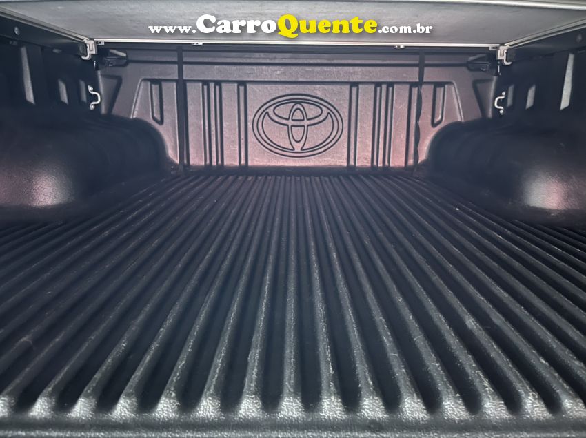 Toyota HILUX 2.8 SRV 4X4 CD 16V DIESEL 4P AUTOMÁTICO - Loja