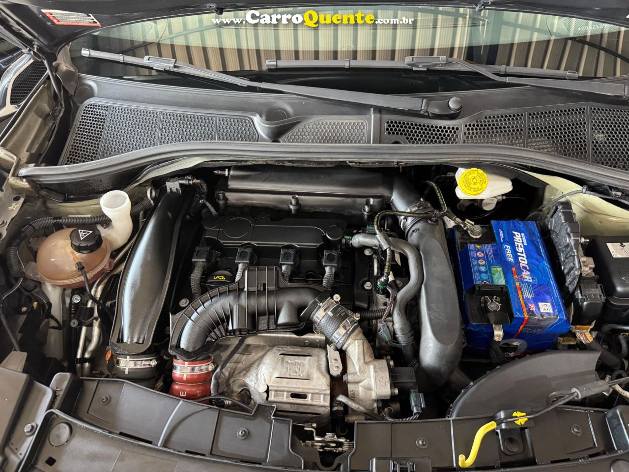 CITROEN C4 CACTUS 1.6 THP SHINE E 2022 - Loja