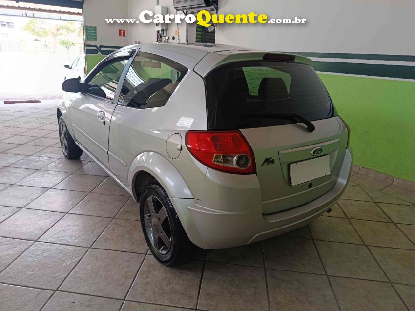 Ford KA 1.0 MPI 8V FLEX 2P MANUAL - Loja