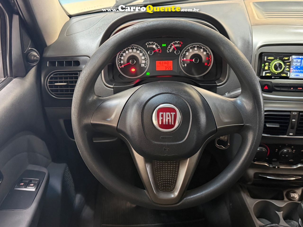 FIAT STRADA 1.6 MPI TREKKING CD 16V 2015 - Loja