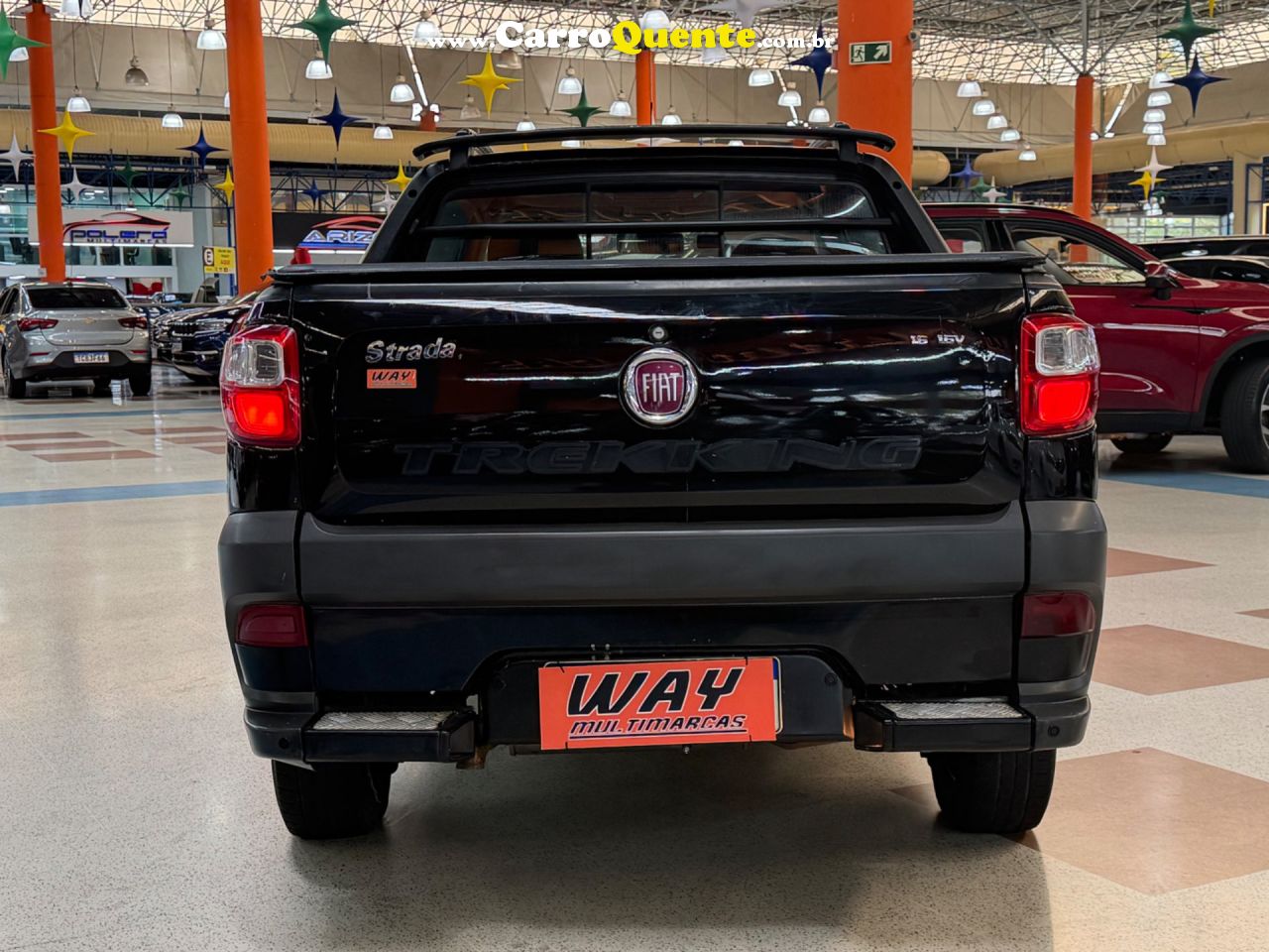 FIAT STRADA 1.6 MPI TREKKING CD 16V 2015 - Loja