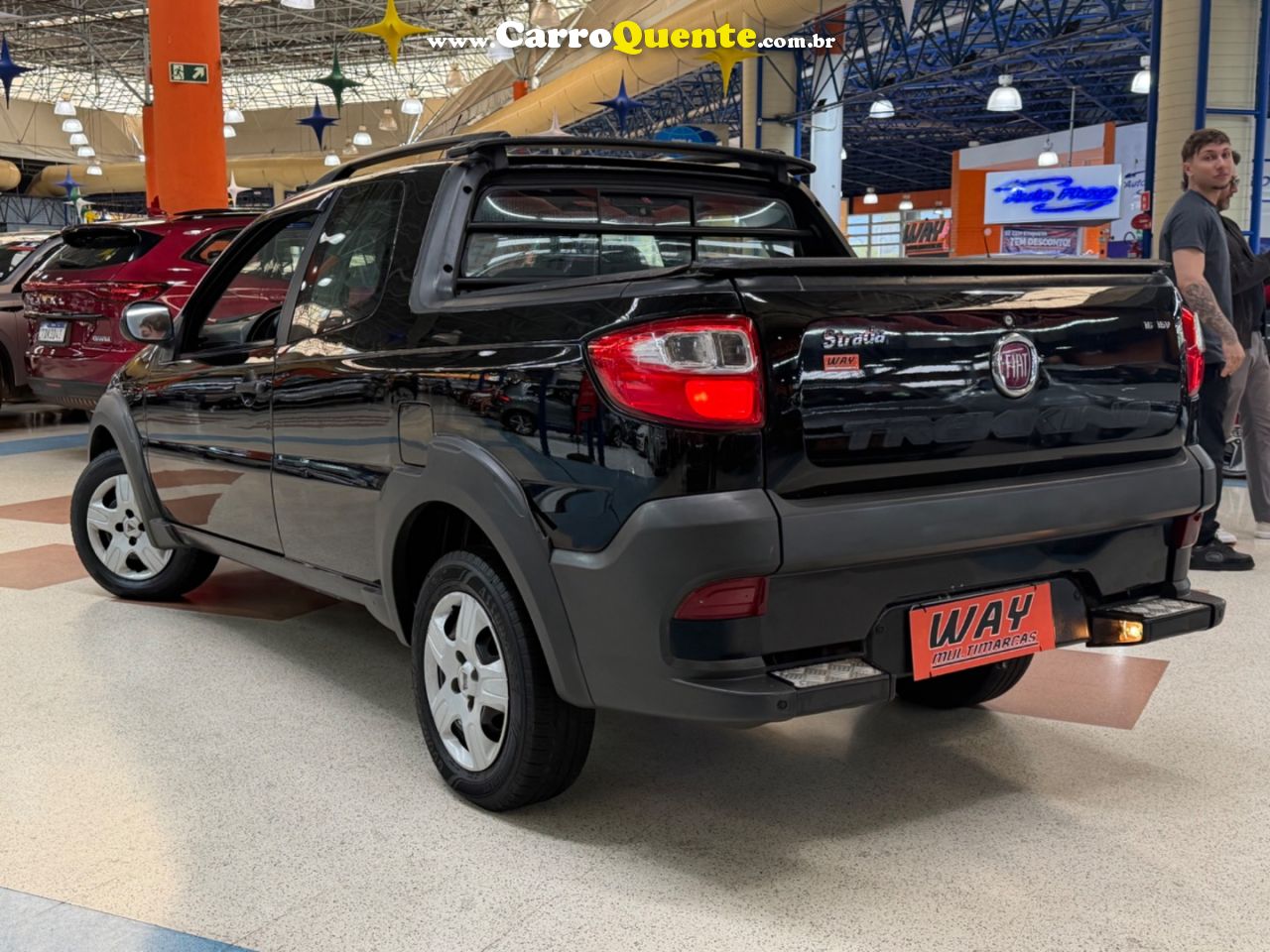 FIAT STRADA 1.6 MPI TREKKING CD 16V 2015 - Loja