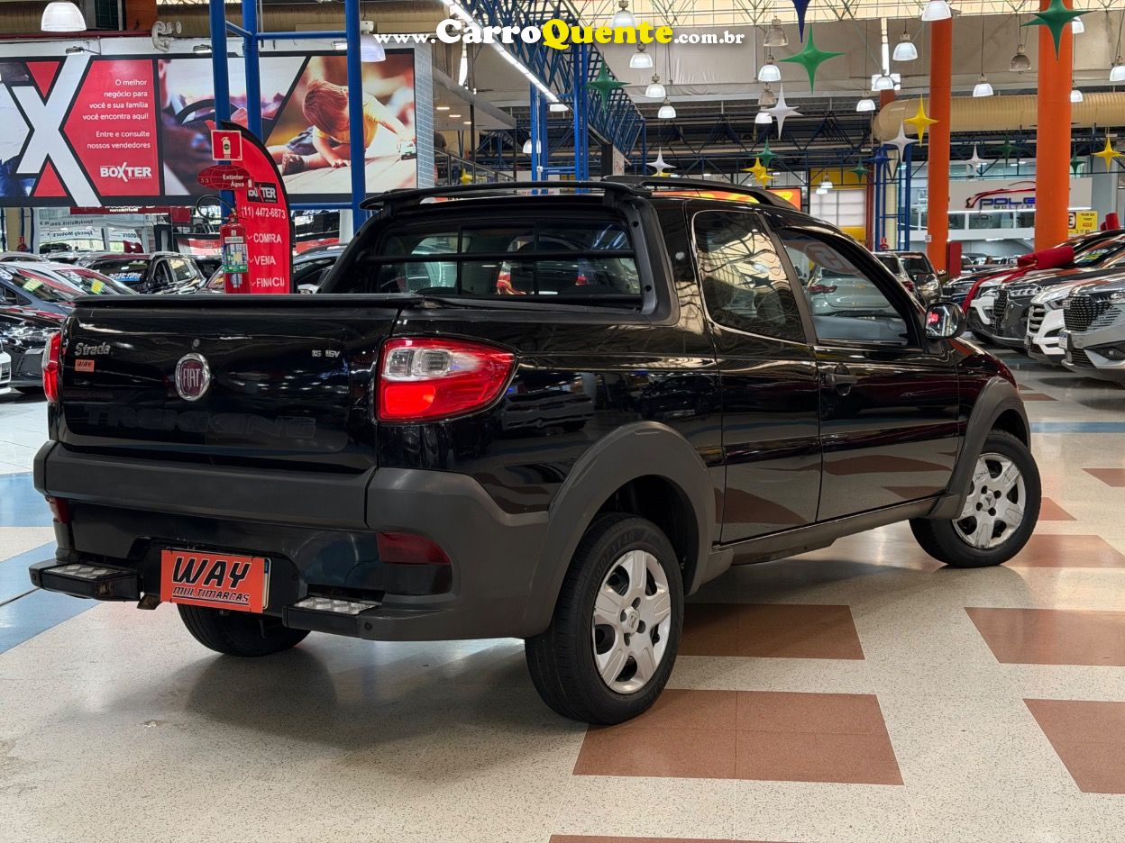 FIAT STRADA 1.6 MPI TREKKING CD 16V 2015 - Loja