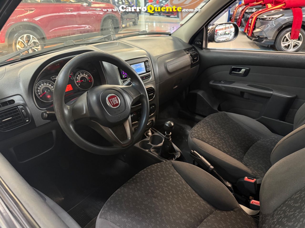 FIAT STRADA 1.6 MPI TREKKING CD 16V 2015 - Loja