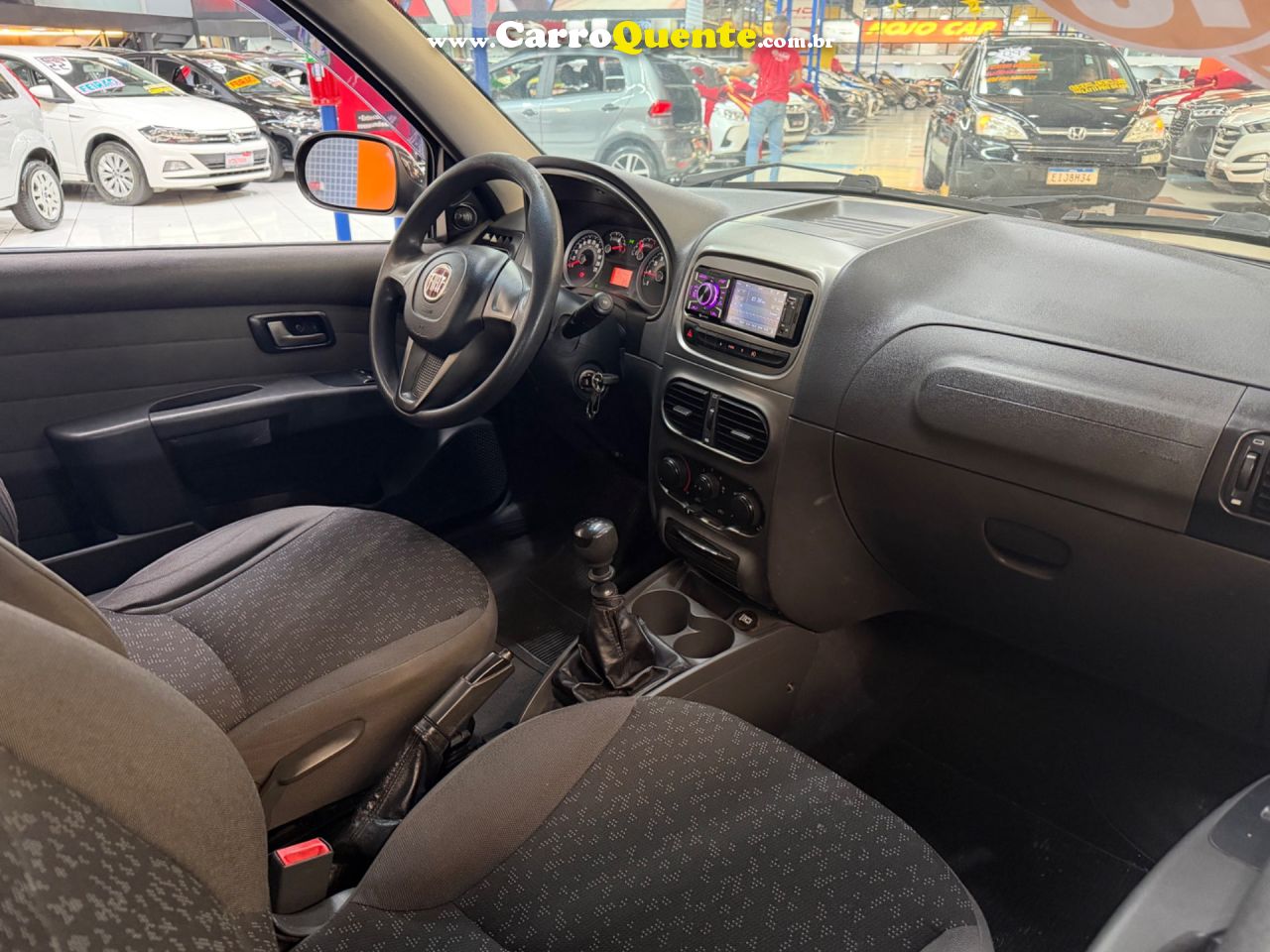 FIAT STRADA 1.6 MPI TREKKING CD 16V 2015 - Loja