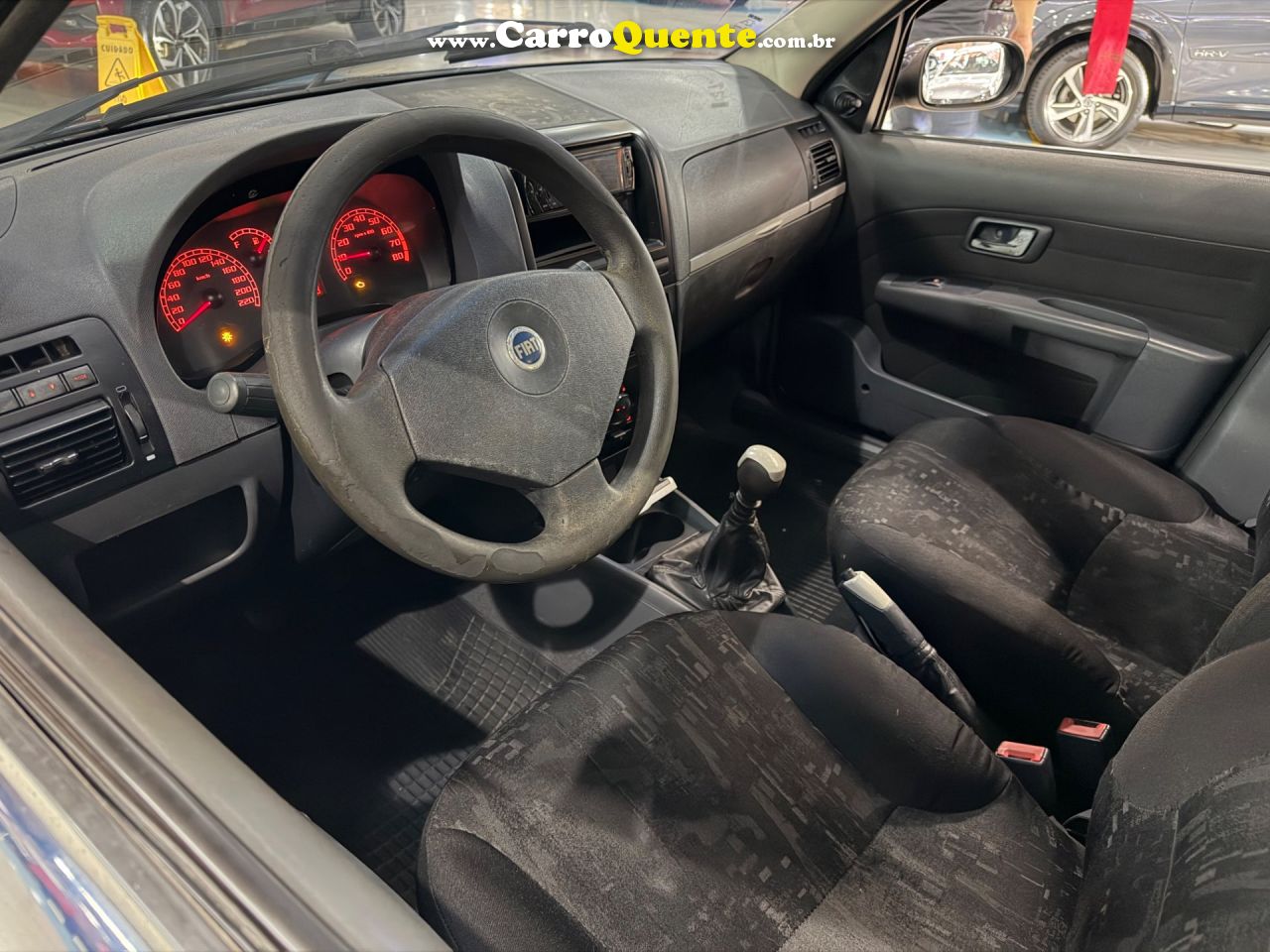 FIAT PALIO 1.3 MPI FIRE ELX WEEKEND 8V 2005 - Loja