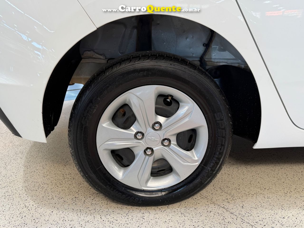 CHEVROLET ONIX 1.0 2025 - Loja